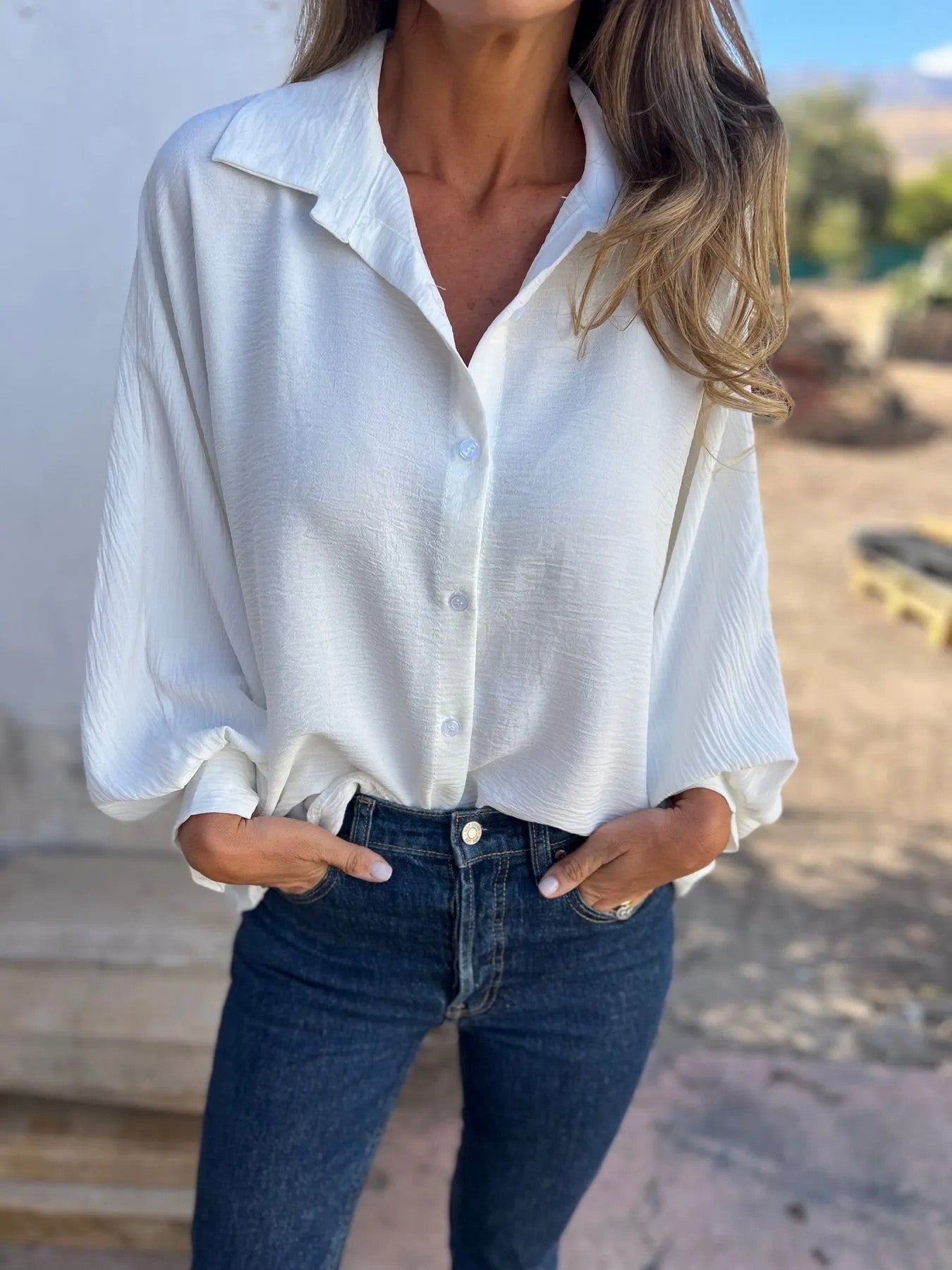 Chemise à manches longues pour femme avec revers et boutons