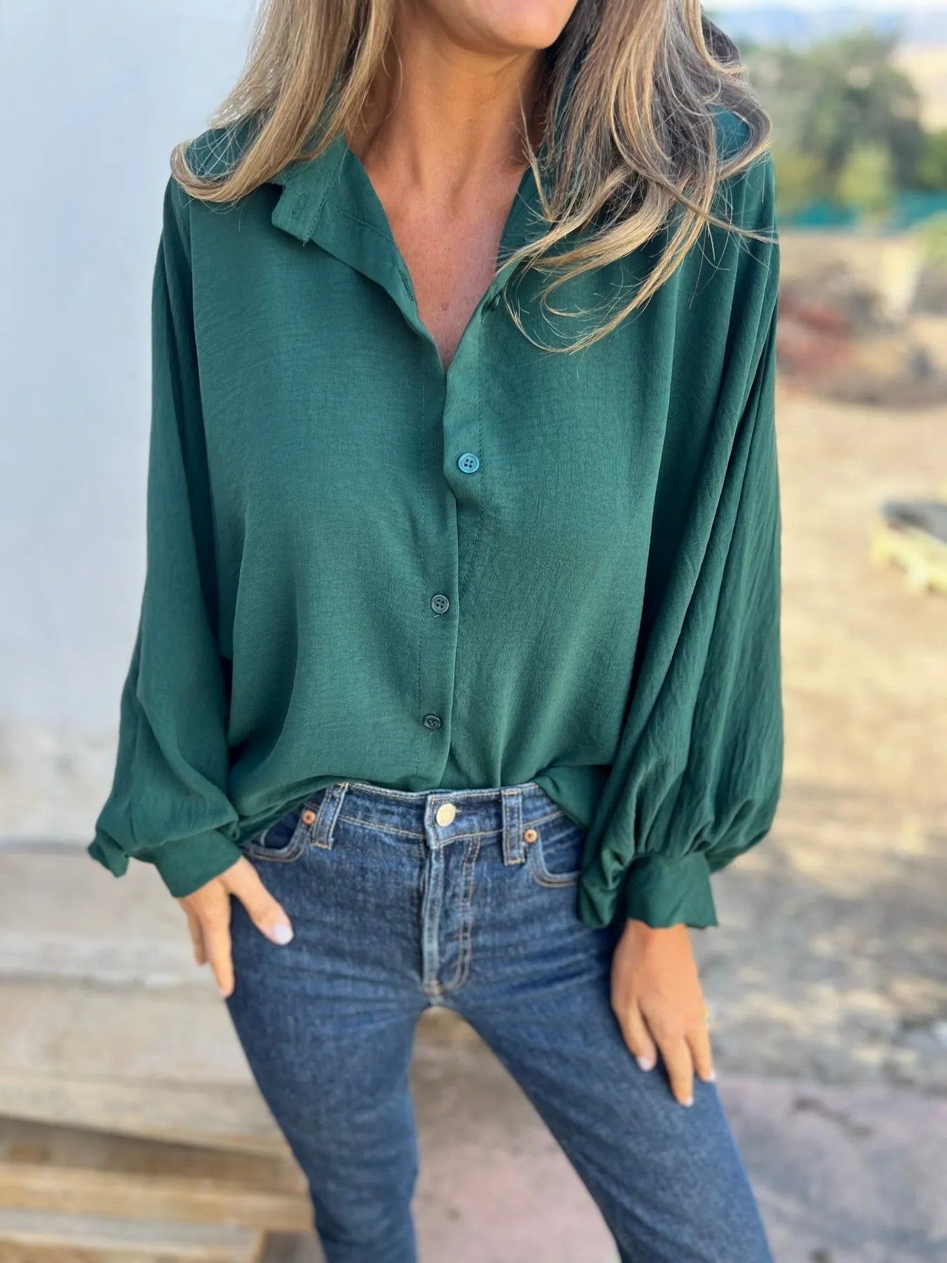 Chemise à manches longues pour femme avec revers et boutons